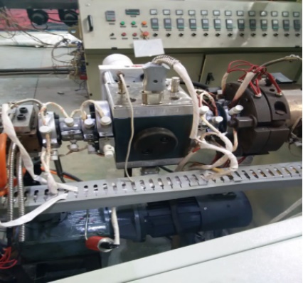 熔体泵在PS异型材生产线的应用